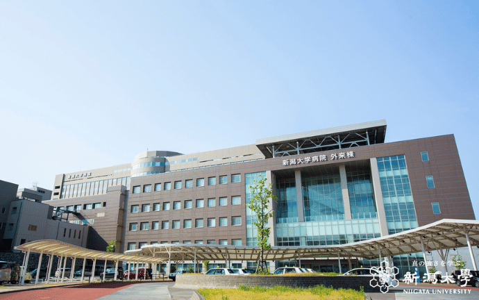 新潟大学病院の外観